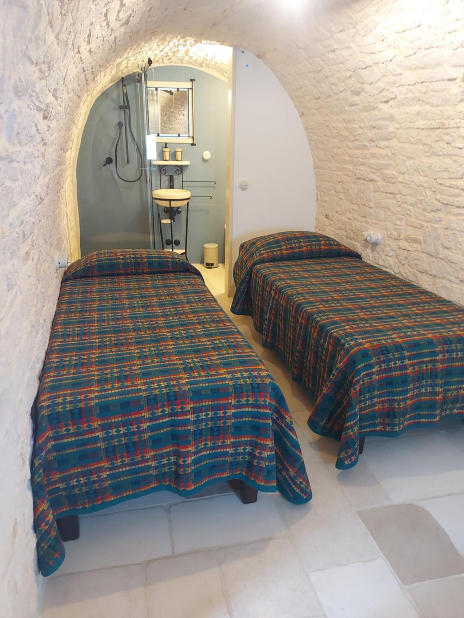 Trulli Occhi Di Pietra Historical Experience Villa Alberobello Room photo